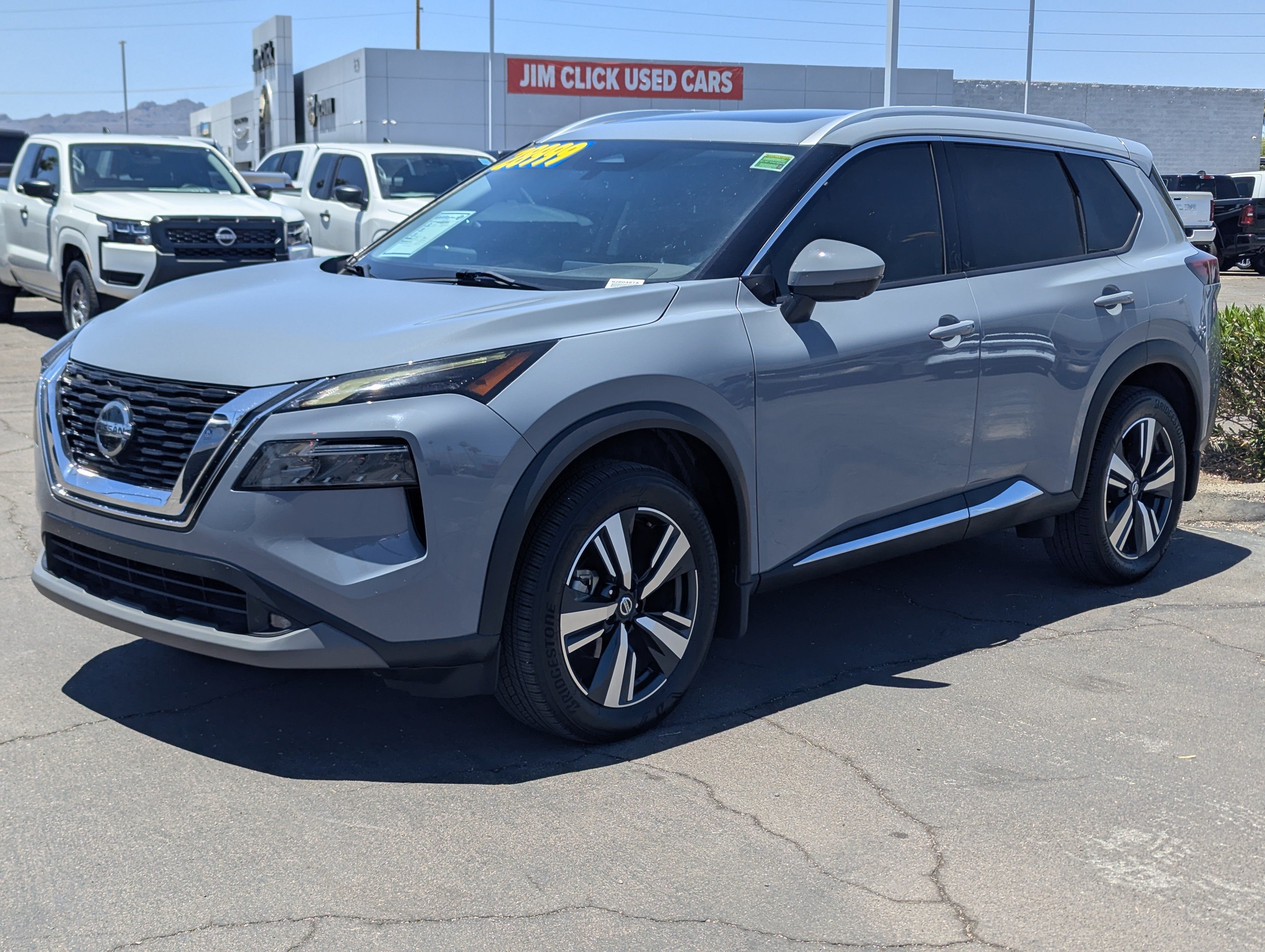 2021 Nissan Rogue — detail view